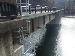 鋼構造物工事業